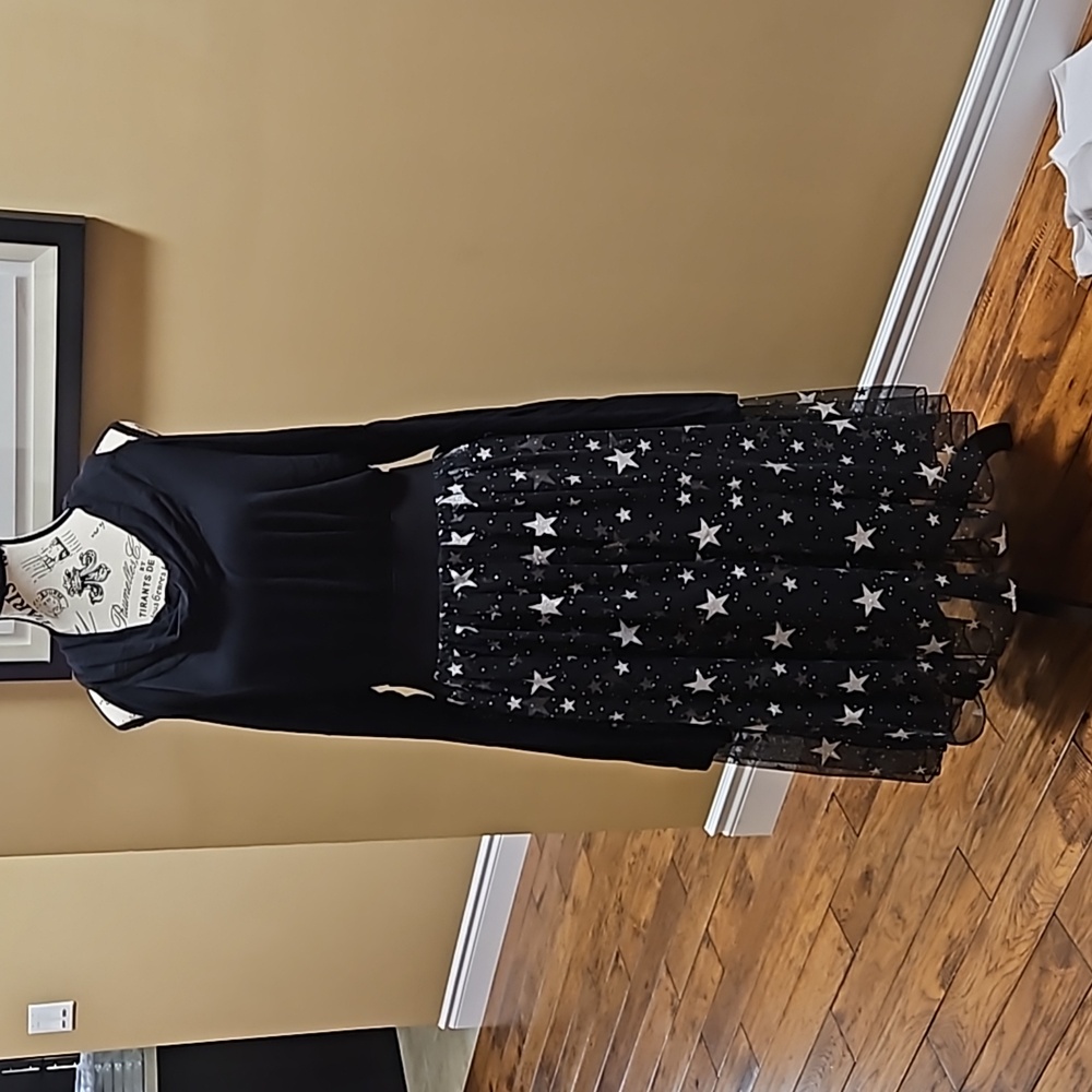 Tulle skirt and cold shoulder top combo